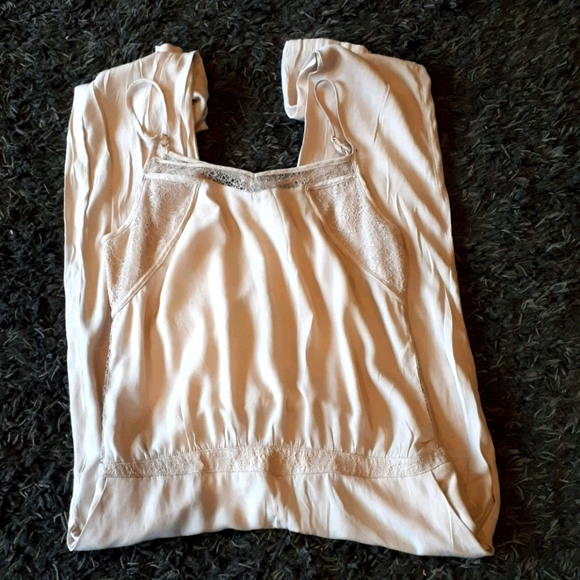 Romper - Picture 2 of 4